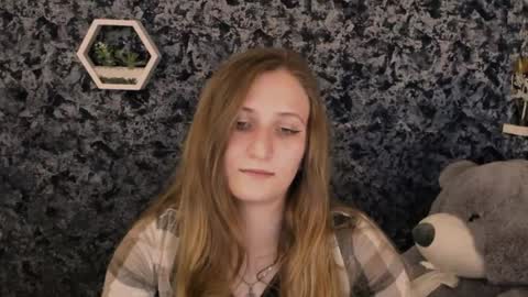 Snapshot of jenny_smille_ chatting on 05-20-26, 08:20 jenny_smille_ online show from 05-20-26, 08:20