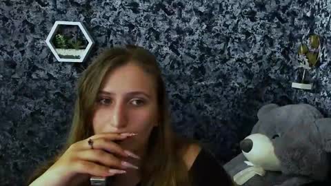 Snapshot of jenny_smille_ chatting on 06-05-26, 06:20 jenny_smille_ online show from 06-05-26, 06:20