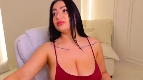Snapshot of jenny_x_ chatting on 06-26-26, 03:11 JENNY online show from 06-26-26, 03:11