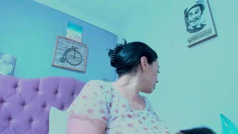 Snapshot of jennywatts_ chatting on 02-17-25, 10:47 Jenny online show from 02-17-25, 10:47