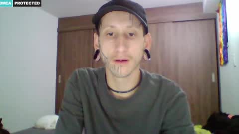 Snapshot of jerelovedfreak chatting on 04-21-26, 02:51 J online show from 04-21-26, 02:51