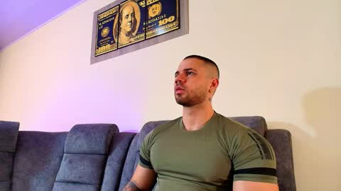 Snapshot of jeremylowe chatting on 01-09-26, 08:32 Jeremy Lowe online show from 01-09-26, 08:32