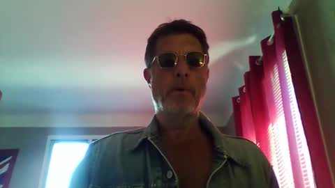 Snapshot of jerflor chatting on 04-05-26, 11:40 jerflor online show from 04-05-26, 11:40