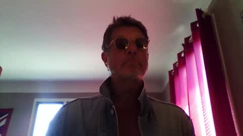 Snapshot of jerflor chatting on 04-09-26, 10:53 jerflor online show from 04-09-26, 10:53