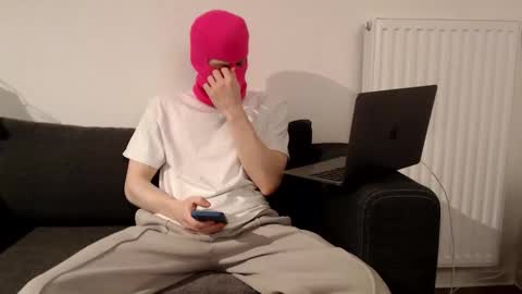 Snapshot of jerkoffboy99 chatting on 03-18-26, 07:28 jerkoffboy99 online show from 03-18-26, 07:28