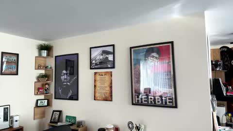 Harry online show from 04-16-26, 08:26