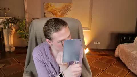 Snapshot of jes_solar chatting on 07-19-26, 09:07 jes_solar online show from 07-19-26, 09:07