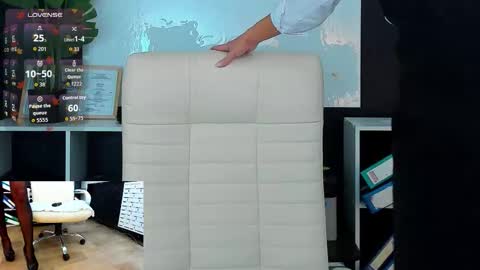 Snapshot of jesica_moon_peachy chatting on 09-28-25, 01:33 jesica_moon_peachy online show from 09-28-25, 01:33