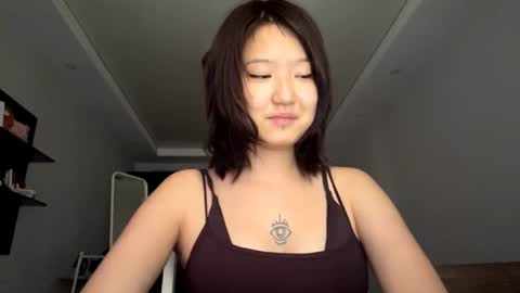 Snapshot of jesicalozaya chatting on 07-15-26, 07:24 Emi online show from 07-15-26, 07:24