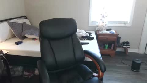 Jessica online show from 12-13-24, 06:27