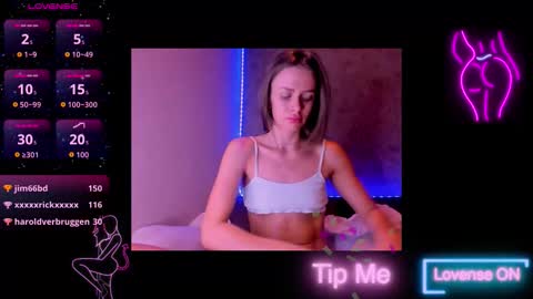 Snapshot of jess_kahawaty chatting on 12-17-25, 08:09 Jess online show from 12-17-25, 08:09