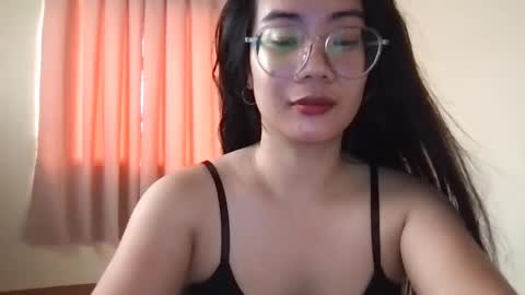 Jessa online show from 10-28-25, 03:32