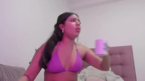 Snapshot of jessfortune chatting on 03-09-25, 06:17 Jess online show from 03-09-25, 06:17