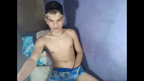 Snapshot of jesshot_bigcock chatting on 02-06-26, 03:59 jesshot_bigcock online show from 02-06-26, 03:59