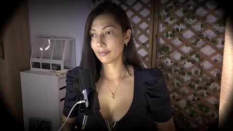 Snapshot of jessi_dreams chatting on 05-17-26, 04:43 Jessica Gomez online show from 05-17-26, 04:43