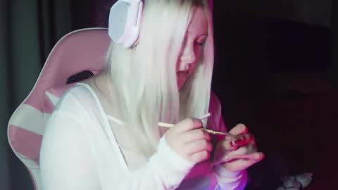 Snapshot of jessiangels chatting on 10-30-25, 07:14 jessiangels online show from 10-30-25, 07:14