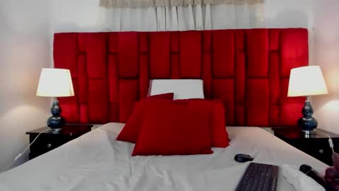 Snapshot of jessica19_k chatting on 03-10-26, 03:11 Jessica online show from 03-10-26, 03:11