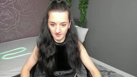 Jessica online show from 12-25-24, 08:40