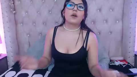 Jessica  online show from 11-04-25, 06:18