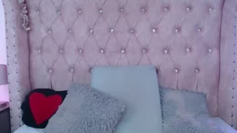 Jessica  online show from 11-08-25, 06:07