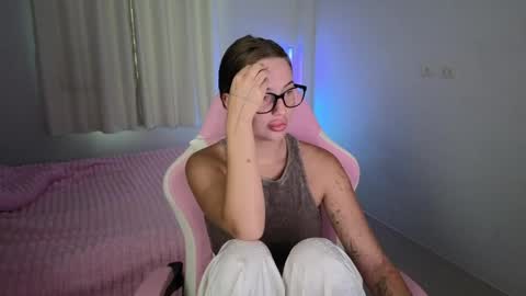 Jessy online show from 04-11-26, 04:06