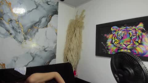 Snapshot of jessica_latina777 chatting on 12-20-25, 08:16 JESSICA online show from 12-20-25, 08:16