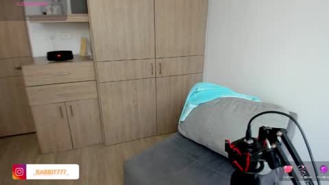 jessica_rabbit777_ online show from 04-21-26, 08:44