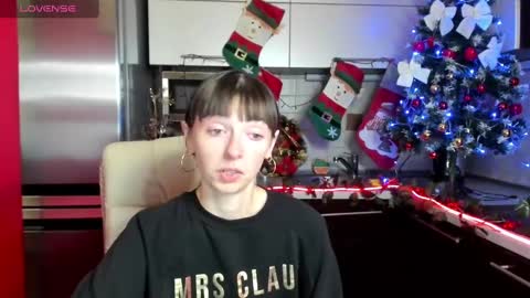 Snapshot of jessicaforris chatting on 12-04-24, 12:25 jessicaforris online show from 12-04-24, 12:25