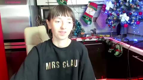 Snapshot of jessicaforris chatting on 12-16-24, 11:01 jessicaforris online show from 12-16-24, 11:01