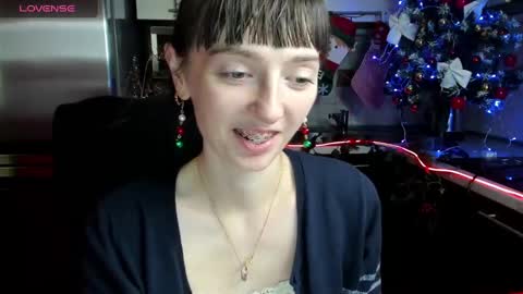 Snapshot of jessicaforris chatting on 12-17-24, 10:44 jessicaforris online show from 12-17-24, 10:44