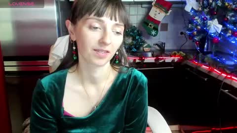 Snapshot of jessicaforris chatting on 12-31-24, 10:58 jessicaforris online show from 12-31-24, 10:58
