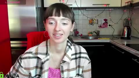 Snapshot of jessicaforris chatting on 03-04-25, 10:57 jessicaforris online show from 03-04-25, 10:57