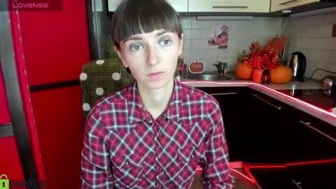 Snapshot of jessicaforris chatting on 10-17-25, 07:11 jessicaforris online show from 10-17-25, 07:11