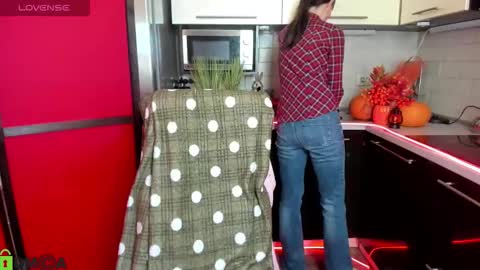 jessicaforris online show from 11-03-25, 07:53