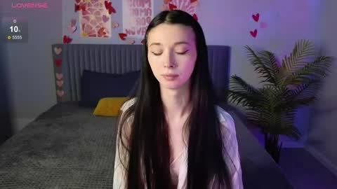Snapshot of jessicaluxe chatting on 04-15-26, 01:23 Jessica online show from 04-15-26, 01:23
