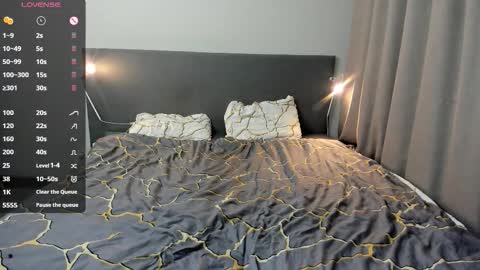 Snapshot of jessicamooon chatting on 02-25-26, 01:15 JessicaMooon online show from 02-25-26, 01:15