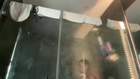 Jessica Parker online show from 12-13-25, 07:42