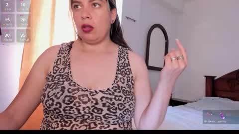 jessica online show from 01-11-26, 05:40