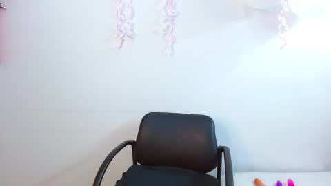 jessicarabbit4 online show from 02-13-25, 01:19