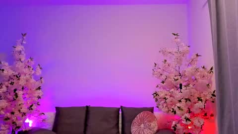 Gloria   online show from 02-13-25, 02:56