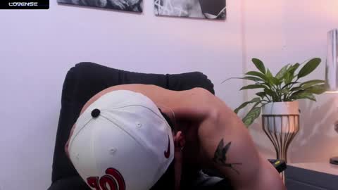 Snapshot of jessid_cutson chatting on 01-09-25, 02:01 Jessid online show from 01-09-25, 02:01