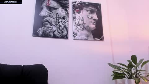 Snapshot of jessid_cutson chatting on 02-01-25, 12:29 Jessid online show from 02-01-25, 12:29