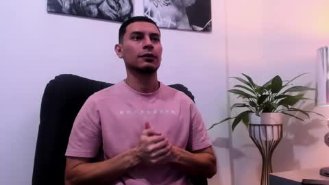 Snapshot of jessid_cutson chatting on 02-11-25, 10:50 Jessid online show from 02-11-25, 10:50
