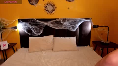 Snapshot of jessie_curlyy chatting on 10-23-25, 02:00 Jessie online show from 10-23-25, 02:00