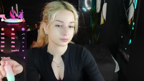 Snapshot of jessie_cuti chatting on 02-10-26, 01:48 Jessie online show from 02-10-26, 01:48