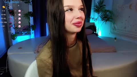 jessie_johns online show from 12-09-24, 06:57