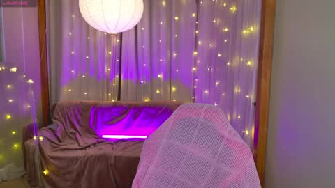 Snapshot of jessiestarz chatting on 01-12-25, 04:50 Jessi online show from 01-12-25, 04:50