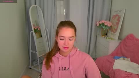 Snapshot of jessiestarz chatting on 10-08-25, 08:45 Jessi online show from 10-08-25, 08:45