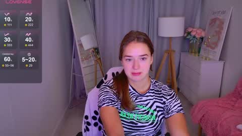 Snapshot of jessiestarz chatting on 05-18-26, 01:50 Jessi online show from 05-18-26, 01:50