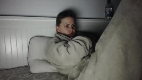 jessieryan online show from 12-16-25, 04:39